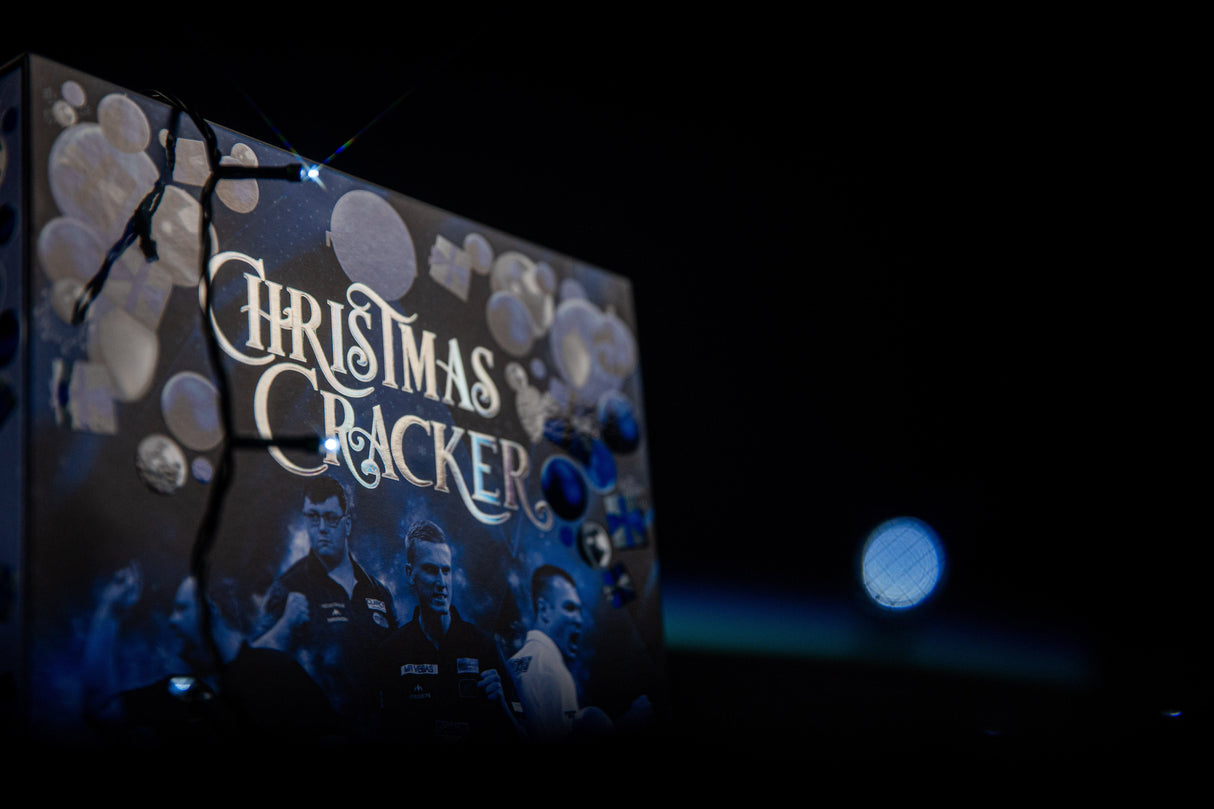 Mission Christmas Cracker - Limited Edition Steel Tip Darts & Accessories - view 4